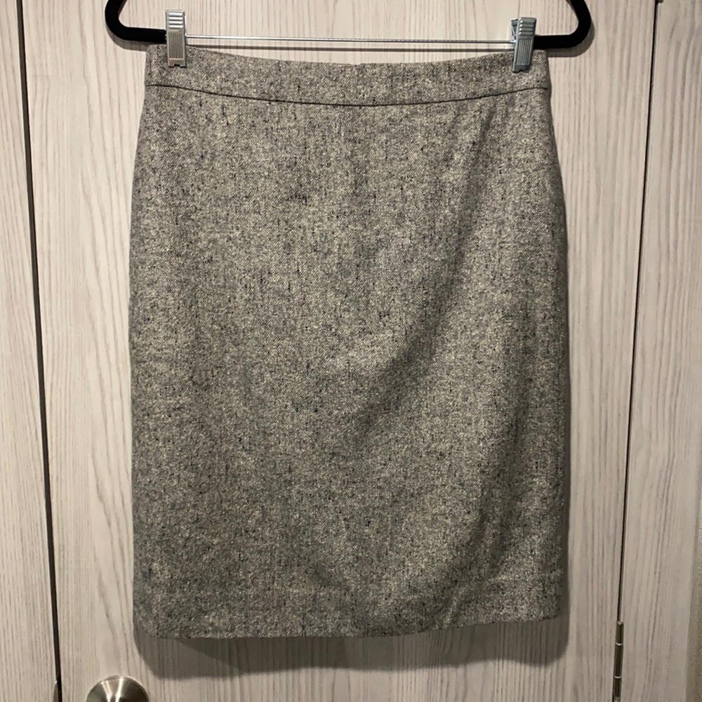 J crew wool pencil skirt size 4
